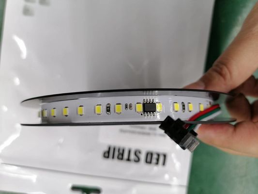 Van LEIDENE het flexibele wit dat van het het paardenrennensmd2835 lopende water strook opvlammende lichten 24V stroken achtervolgt leidde licht